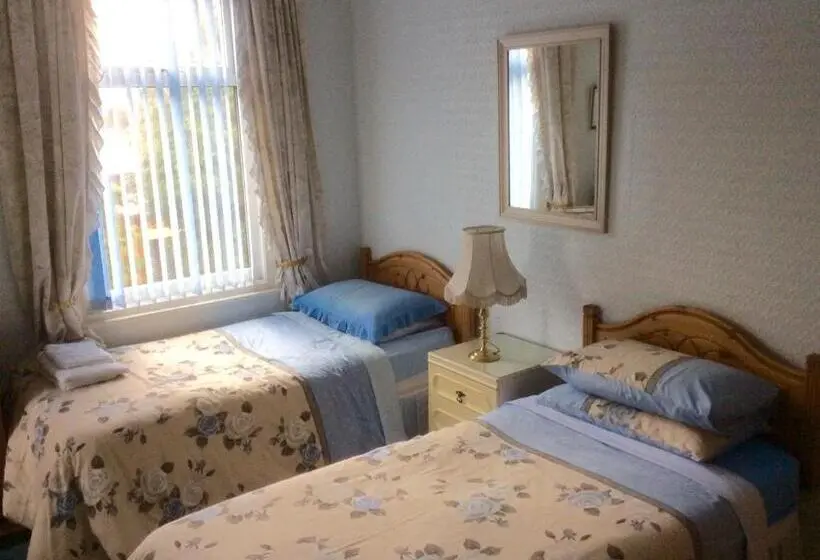 スタンダードシングルルーム, Tanamara Guest House