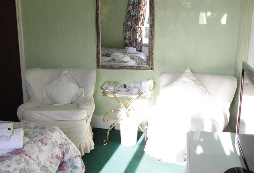 اتاق استاندارد, Tanamara Guest House