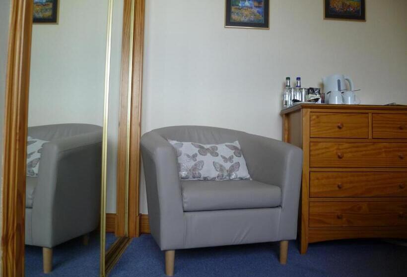 Номер Стандарт Вид на Море, Tigh Na Sith