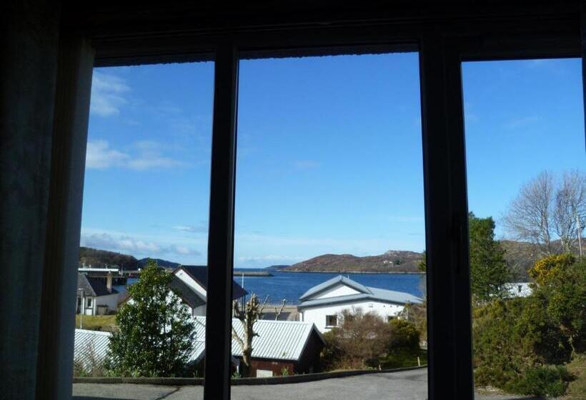 Номер Стандарт Вид на Море, Tigh Na Sith