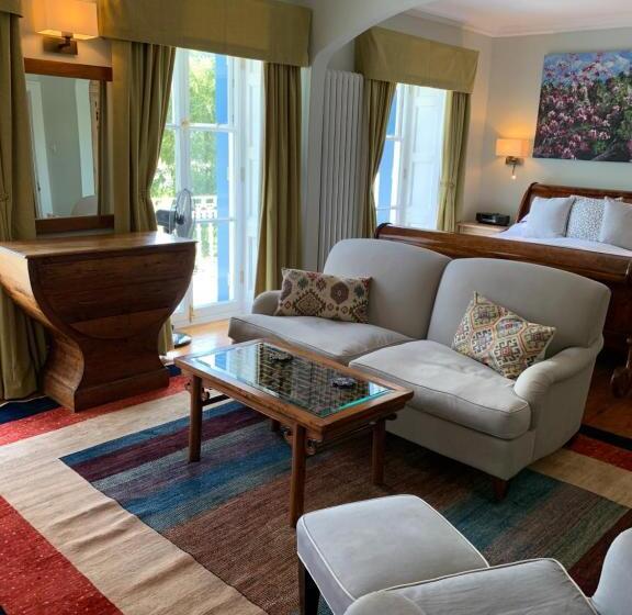 디럭스 스위트 킹 침대, Borthwnog Hall