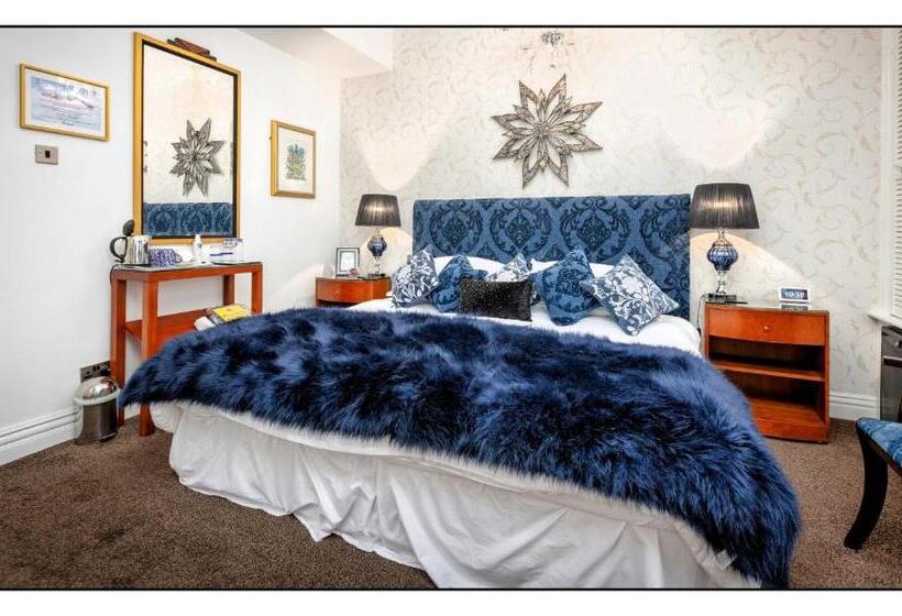 デラックススイート, Pembroke Bed & Breakfast