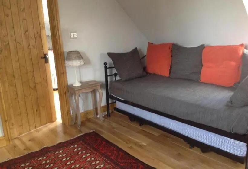 Huoneisto 1 Makuuhuone Puutarhanäkymä, Woodland Guesthouse