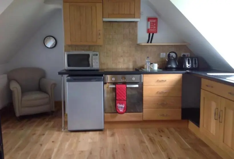 Huoneisto 1 Makuuhuone Puutarhanäkymä, Woodland Guesthouse