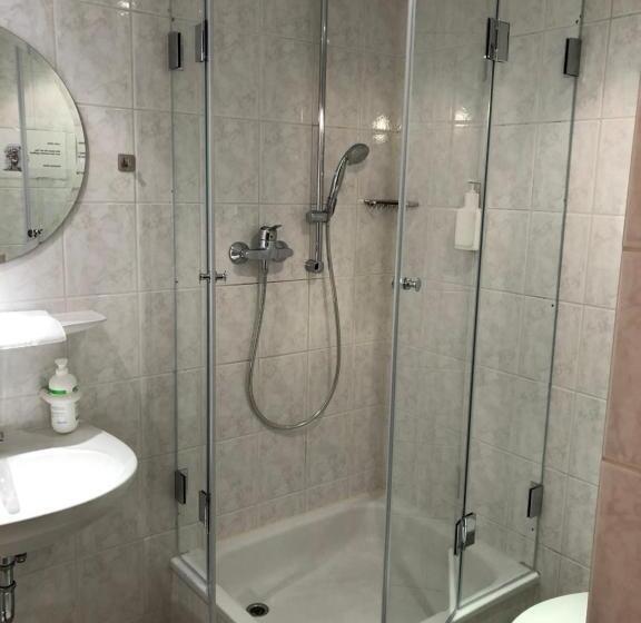 Трехместный Номер Стандарт Совместная Ванная, Landgasthof Kreuz