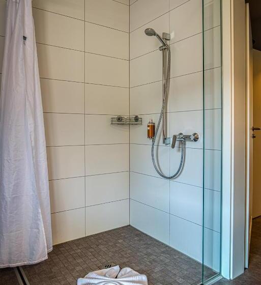 1階の1ベッドルームアパートメント, Gita´s Haus