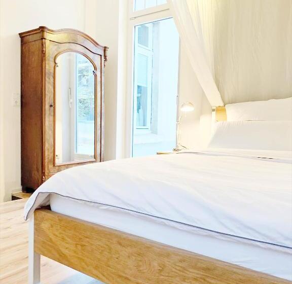 Апартаменты 2 Спальни, Green Residence Boutique Lofts & Villa