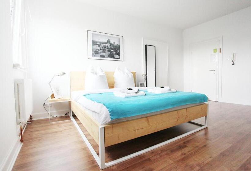 استودیوی استاندارد, Green Residence Boutique Lofts & Villa