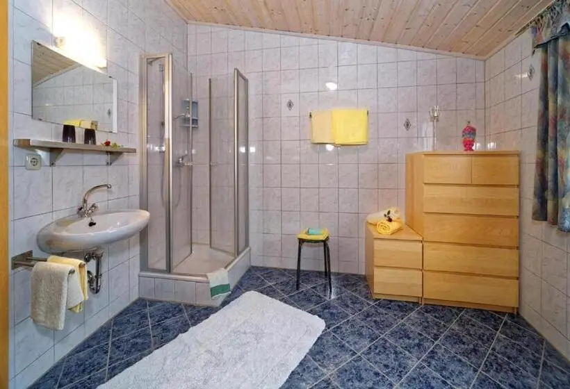 ２ベッドルームアパートメント, Berghof Pension Und Ferienwohnungen