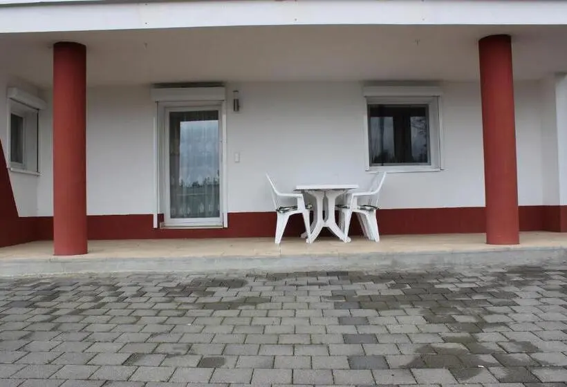 スタンダード４人部屋, Bodensee Pension