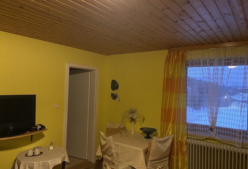 디럭스 트리플 룸, Pension Waldblick