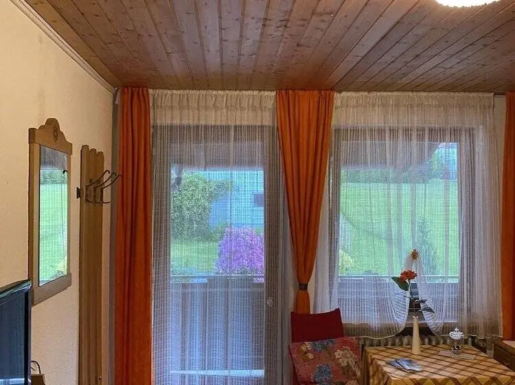 バルコニー付きスタンダードルーム, Pension Waldblick