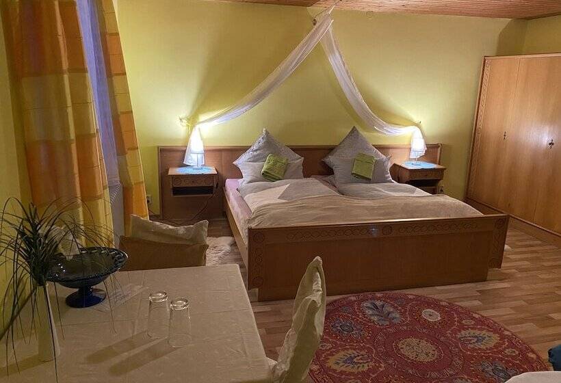 디럭스 트리플 룸, Pension Waldblick