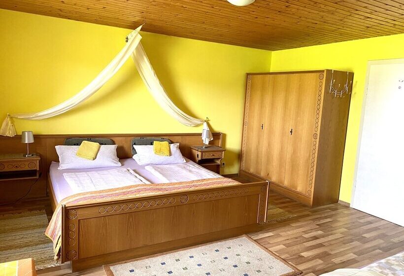 디럭스 트리플 룸, Pension Waldblick