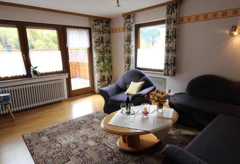 Huoneisto 1 Makuuhuone Terassi, Gästehaus Heimenberg