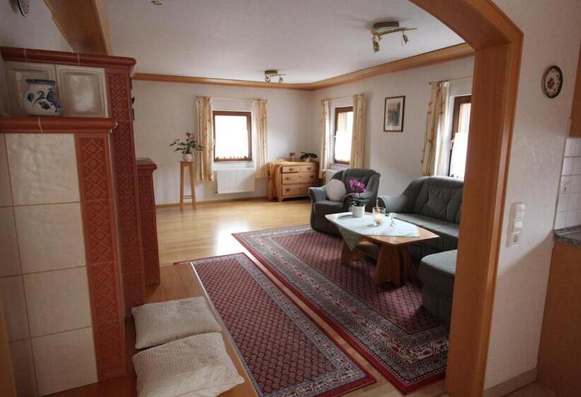 Deluxe-huoneisto 1 Makuuhuone, Gästehaus Heimenberg