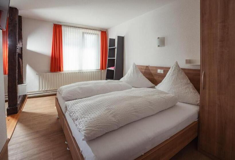 스탠다드 트리플 룸, Gasthof Hosbein