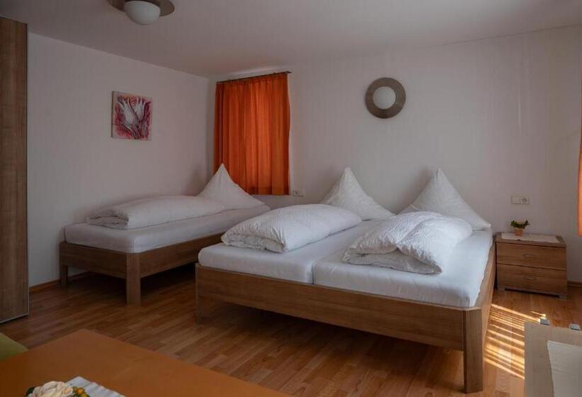 스탠다드 트리플 룸, Gasthof Hosbein