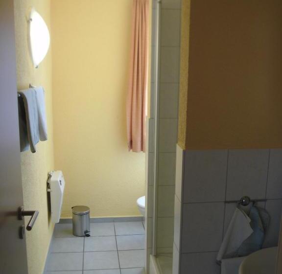 스탠다드 트리플 룸, Gasthof Hosbein