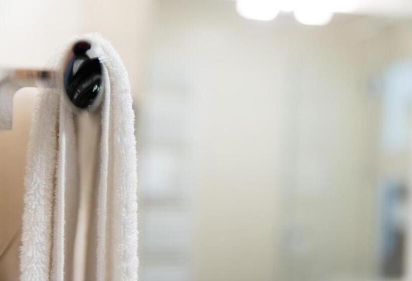 Quarto Standard para Deficientes, Vinotel Heinz J. Schwab