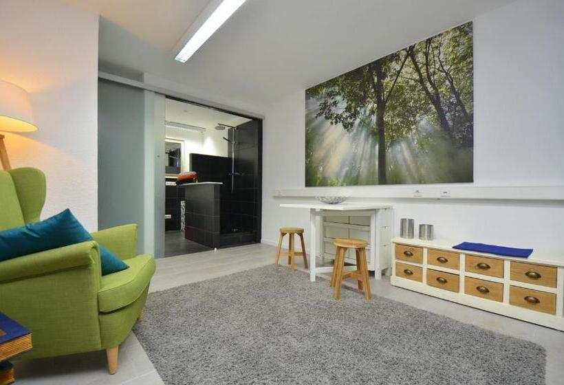 Quarto Estandar com Sacada, Business Apart Stuttgart