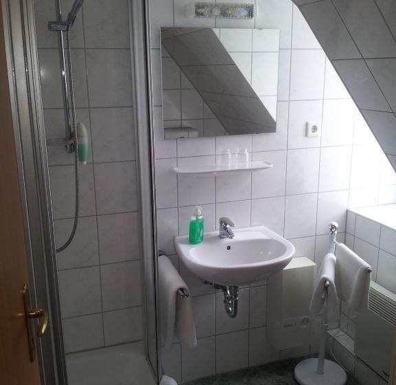 Номер Basic, Bootshaus Neustrelitz