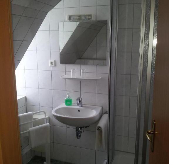 Номер Стандарт, Bootshaus Neustrelitz