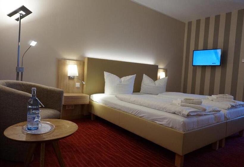 Номер Стандарт, Bootshaus Neustrelitz