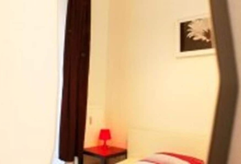 اتاق استاندارد یک تخته با سرویس بهداشتی مشترک, Littlefriedrichrooms At Propellerwerk