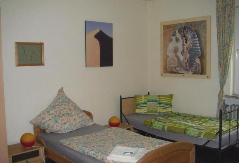 スタンダード4人部屋, Pension Ackermann