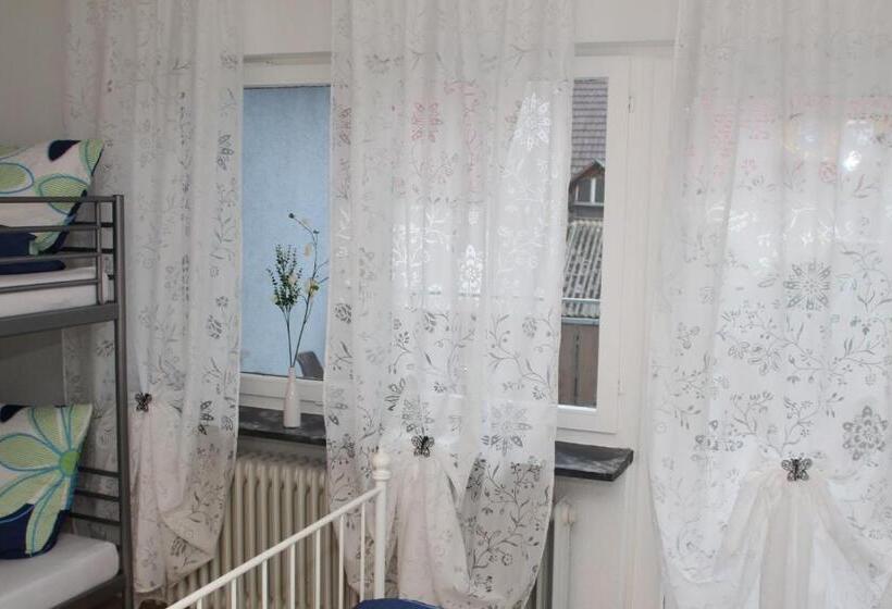 四人标准间, Pension Mimosa