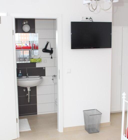 Семейный Номер, Pension Mimosa