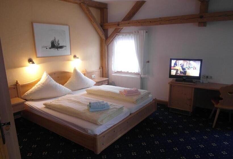 기본룸, Pension Und Gaststätte Zur Brauschänke