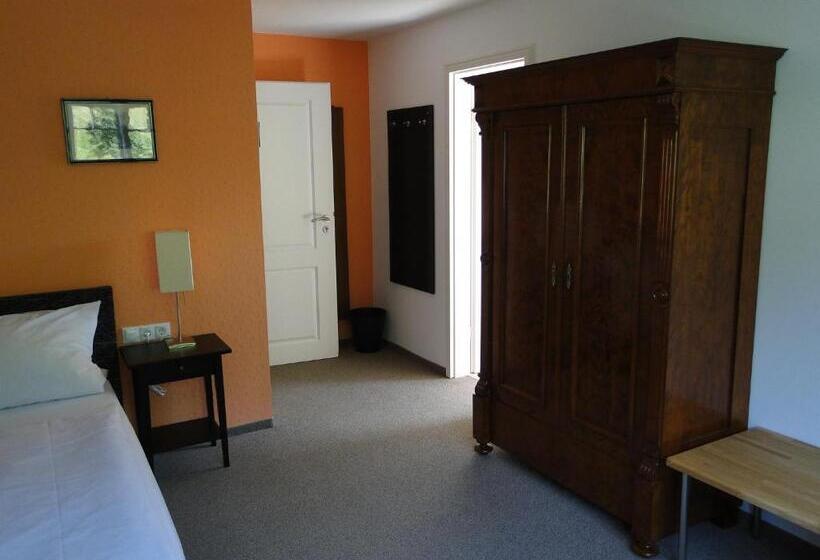 マウンテンビュースタンダードルーム, Pension Villa Am Burgberg