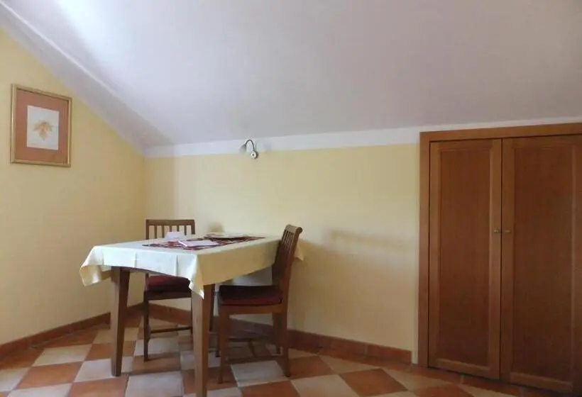 سوییت, Aparthotel Christine