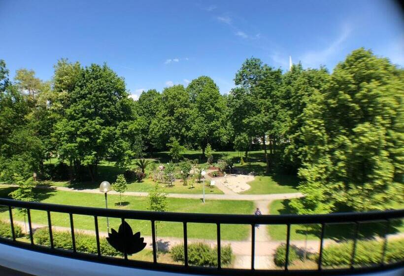 高级单人间, Aparthotel Christine