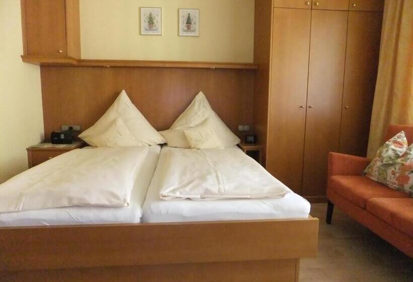 标准房带园景, Aparthotel Christine