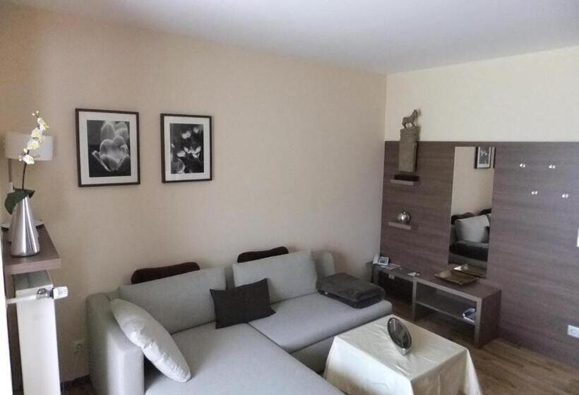 套房带园景, Aparthotel Christine