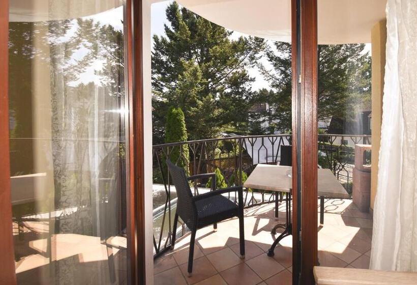 اتاق استاندارد با سرویس بهداشتی مشترک, Boutique Hotel Sena