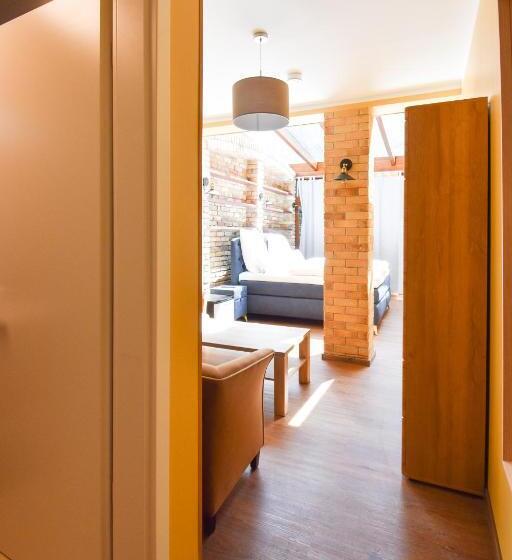 سوییت سوپریور, Boutique Hotel Sena