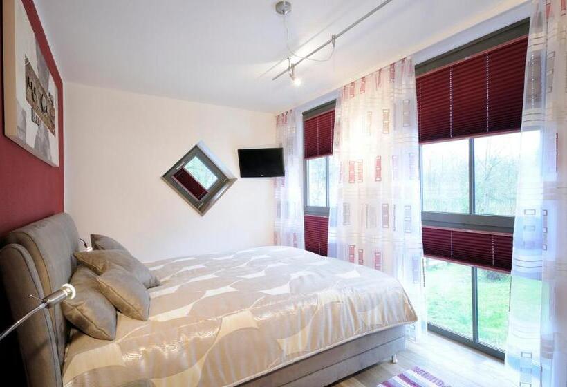 Apartament 1 Sypialnia Parter, Alpenglühn