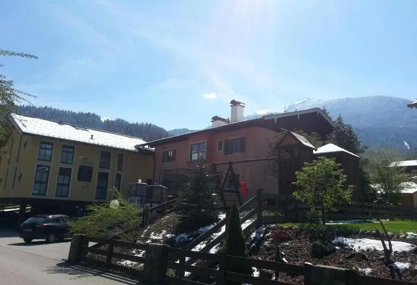 １ベッドルームアパートメント, Alpenglühn