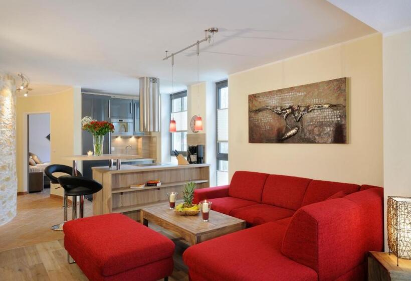 1 Bedroom Apartment Mountain View, Alpenglühn