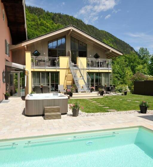 1 Bedroom Apartment Mountain View, Alpenglühn