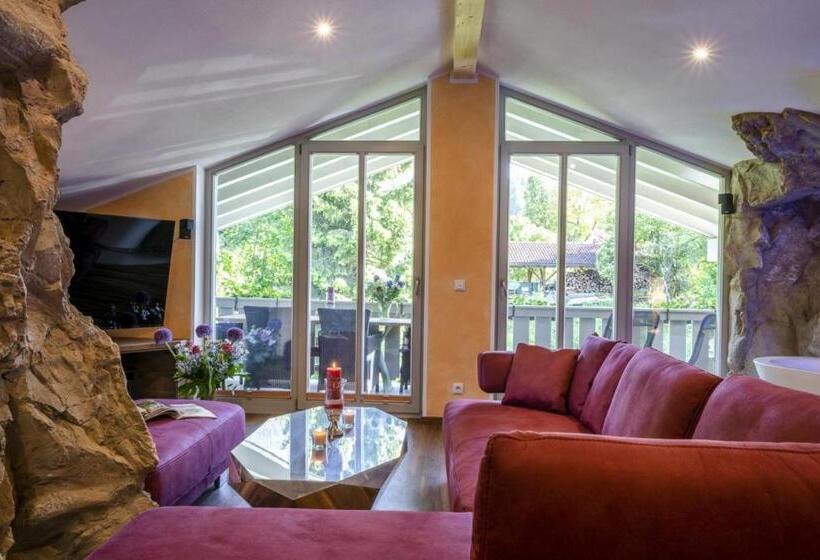 Suite 2 Sypialnie, Alpenglühn