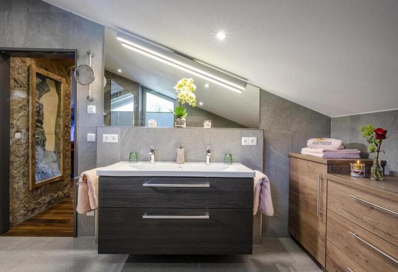 Suite 2 Sypialnie, Alpenglühn