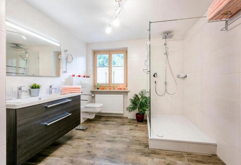 Apartament 1 Sypialnia Parter, Alpenglühn