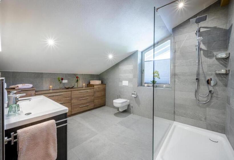 Suite 2 Sypialnie, Alpenglühn