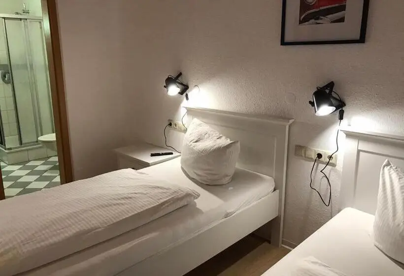Huoneisto 1 Makuuhuone Pohjakerros, Self Check In Ferienwohnungen & Apartments Am Bergsee