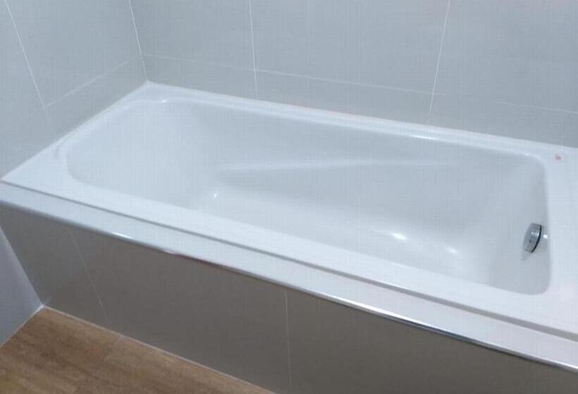 إستوديو ديلوكس, Camino Real